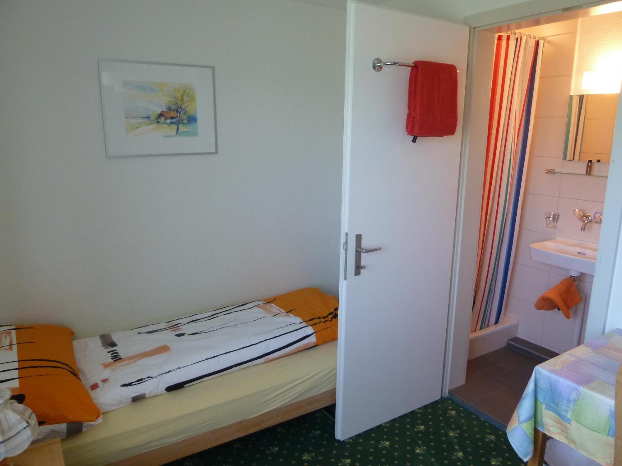 Hotel Restaurant Sunnmatt Aeschi Bei Spiez Ngoại thất bức ảnh
